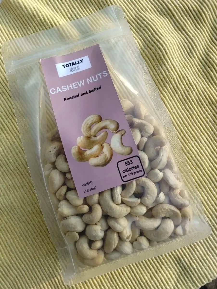 TOTALLY NUTS Cashew Nuts Roasted and Salted